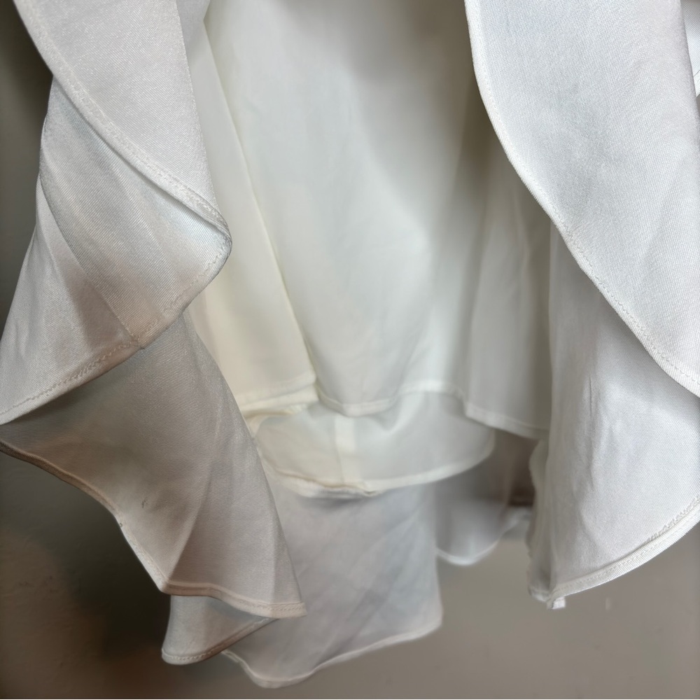 Lovers and Friends Open Back Ruffle Hem Sweetie Mini Dress in White Size M NWT - Picture 6 of 16